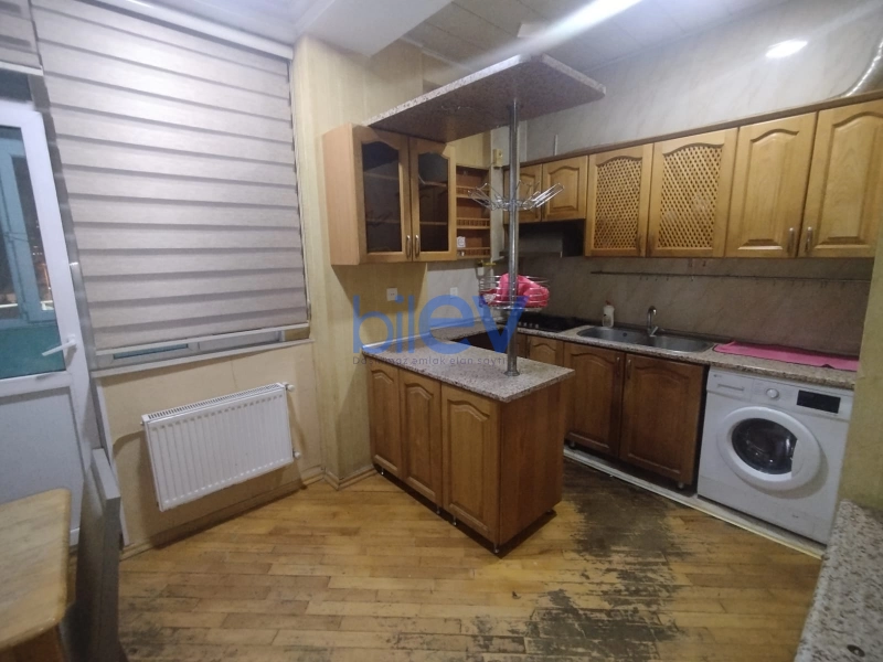 Aylıq Kirayə 3 otaqlı Yeni Tikili bina evi  120m², Bakı