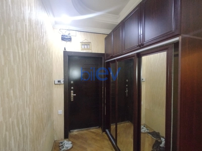 Aylıq Kirayə 3 otaqlı Yeni Tikili bina evi  120m², Bakı