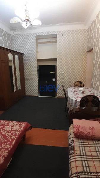 Aylıq Kirayə 1 otaqlı Köhnə Tikili bina evi  30m², Bakı