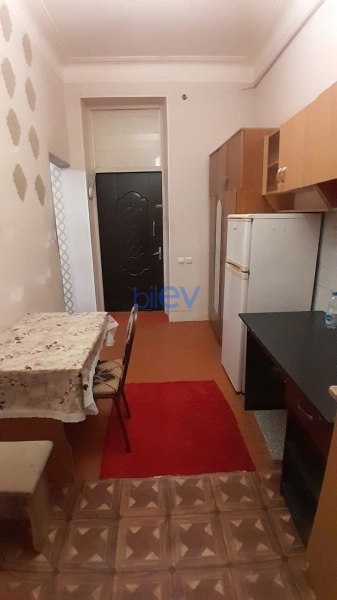 Aylıq Kirayə 1 otaqlı Köhnə Tikili bina evi  30m², Bakı