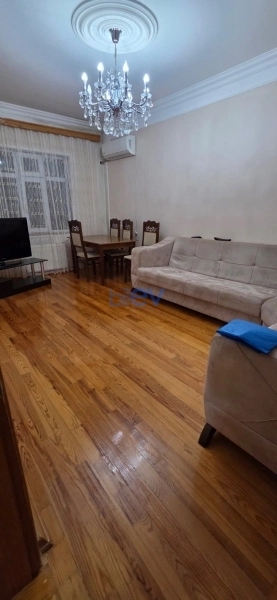 Aylıq Kirayə 2 otaqlı Köhnə Tikili bina evi  65m², Bakı