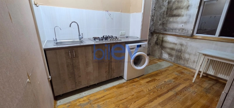 Aylıq Kirayə 2 otaqlı Köhnə Tikili bina evi  65m², Bakı
