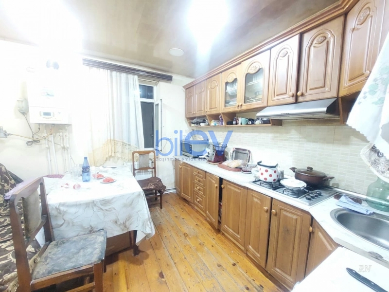 Satış 4 otaqlı Köhnə Tikili bina evi  67m², Sumqayıt