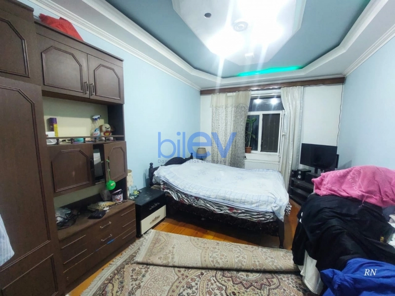 Satış 4 otaqlı Köhnə Tikili bina evi  67m², Sumqayıt