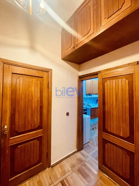 Aylıq Kirayə 2 otaqlı Köhnə Tikili bina evi  60m², Bakı