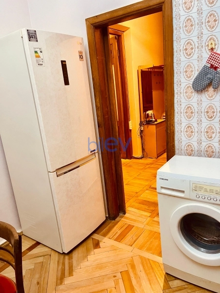Aylıq Kirayə 2 otaqlı Köhnə Tikili bina evi  60m², Bakı