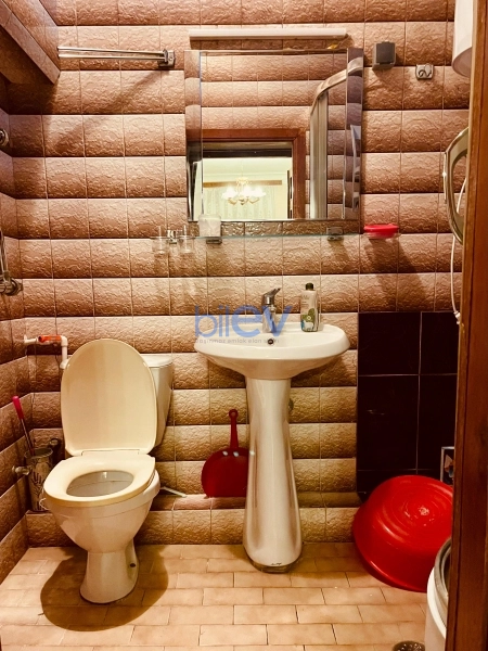 Aylıq Kirayə 2 otaqlı Köhnə Tikili bina evi  60m², Bakı