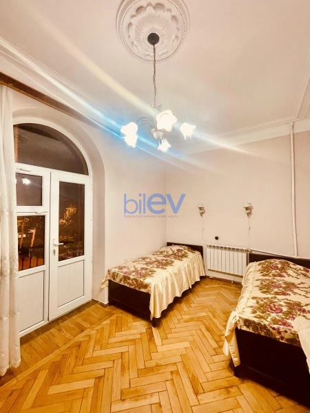 Aylıq Kirayə 2 otaqlı Köhnə Tikili bina evi  60m², Bakı