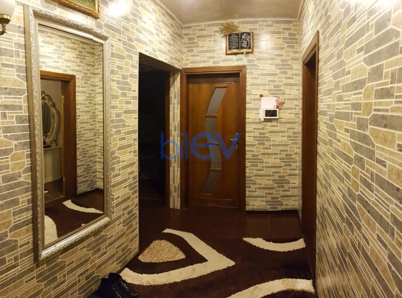 Satış 3 otaqlı Köhnə Tikili bina evi  8m², Bakı