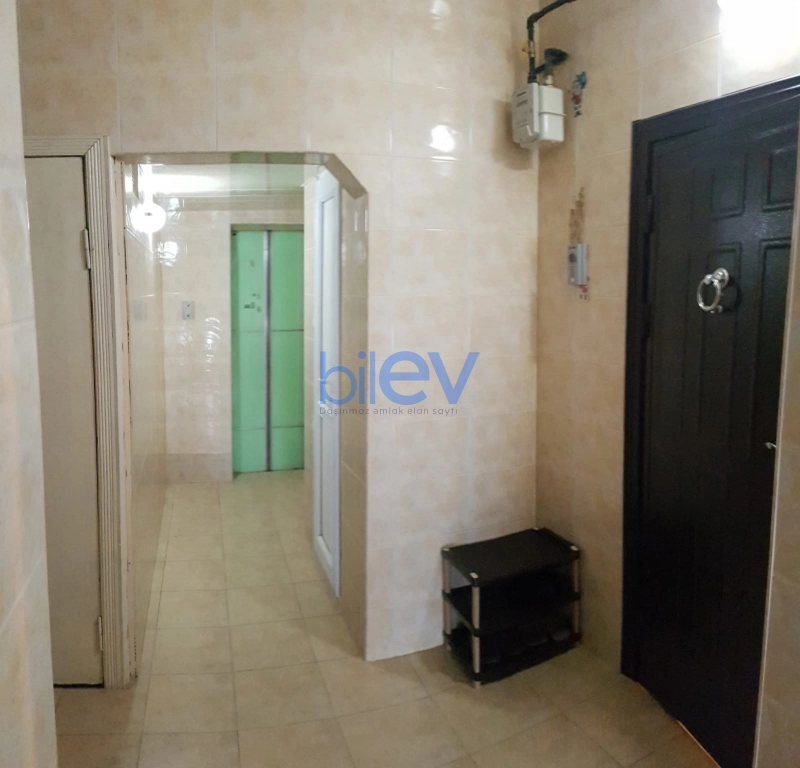 Satış 3 otaqlı Köhnə Tikili bina evi  8m², Bakı