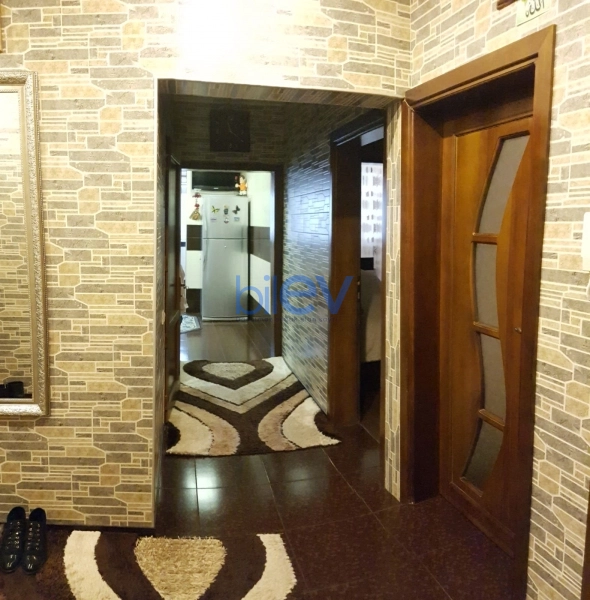 Satış 3 otaqlı Köhnə Tikili bina evi  8m², Bakı
