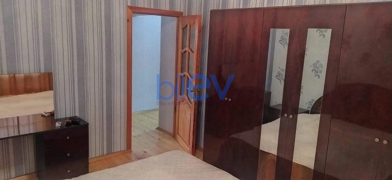 Aylıq Kirayə 3 otaqlı Köhnə Tikili bina evi  61m², Bakı