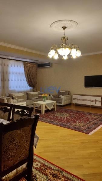 Aylıq Kirayə 2 otaqlı Yeni Tikili bina evi  115m², Bakı