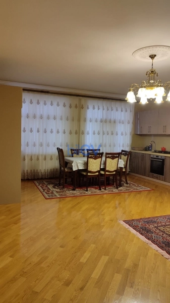 Aylıq Kirayə 2 otaqlı Yeni Tikili bina evi  115m², Bakı