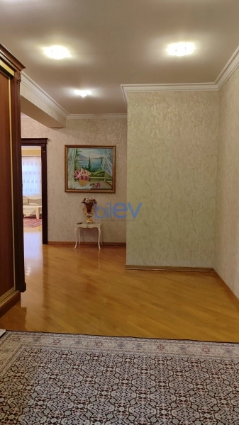 Aylıq Kirayə 2 otaqlı Yeni Tikili bina evi  115m², Bakı