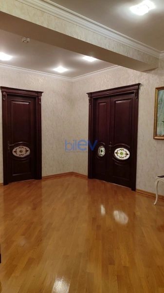 Aylıq Kirayə 2 otaqlı Yeni Tikili bina evi  115m², Bakı