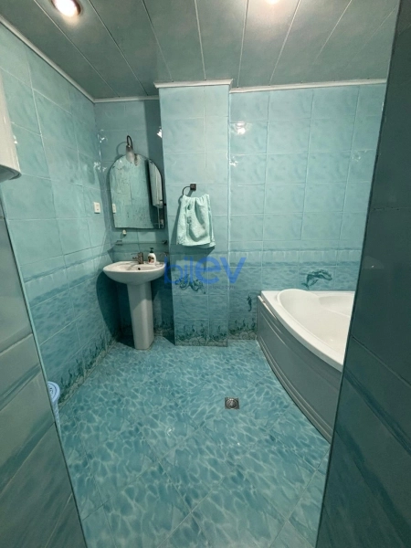 Satış 2 otaqlı Yeni Tikili bina evi  81m², Bakı