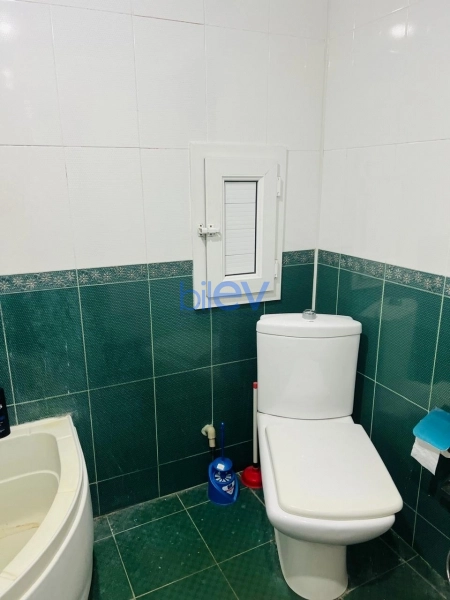 Aylıq Kirayə 3 otaqlı Yeni Tikili bina evi  100m², Bakı