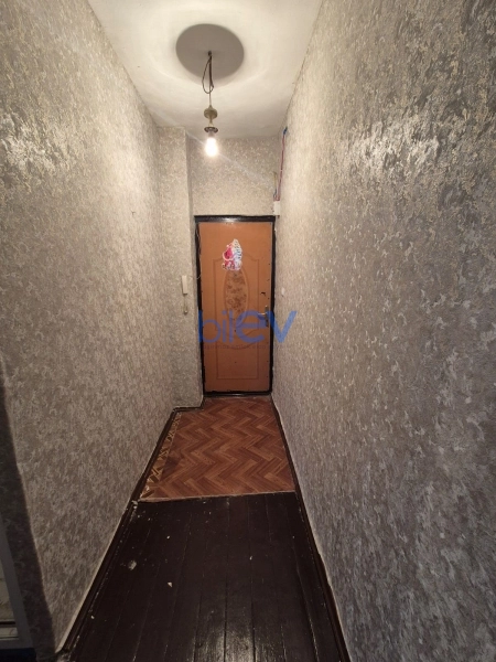 Satış 1 otaqlı Köhnə Tikili bina evi  42m², Bakı