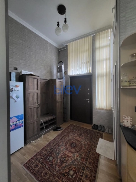 Aylıq Kirayə 2 otaqlı Köhnə Tikili bina evi  62m², Bakı