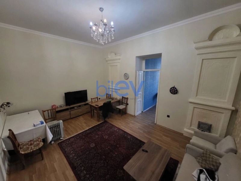 Aylıq Kirayə 2 otaqlı Köhnə Tikili bina evi  62m², Bakı