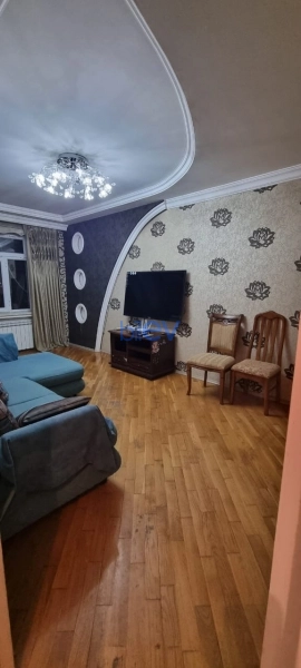 Aylıq Kirayə 2 otaqlı Köhnə Tikili bina evi  55m², Bakı