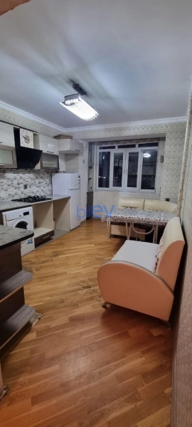 Aylıq Kirayə 2 otaqlı Köhnə Tikili bina evi  55m², Bakı