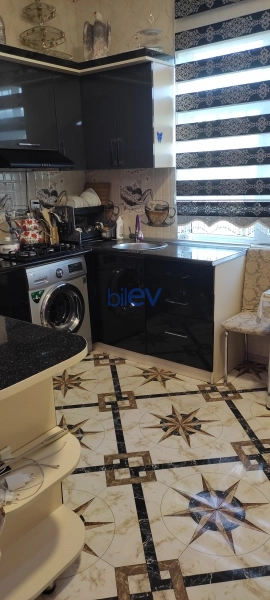 Satış 3 otaqlı Köhnə Tikili bina evi  86m², Xırdalan