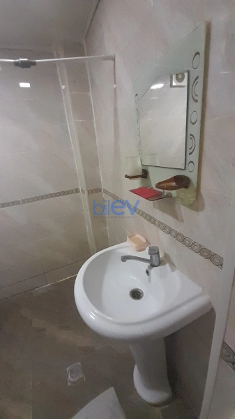 Aylıq Kirayə 2 otaqlı Köhnə Tikili bina evi  45m², Bakı