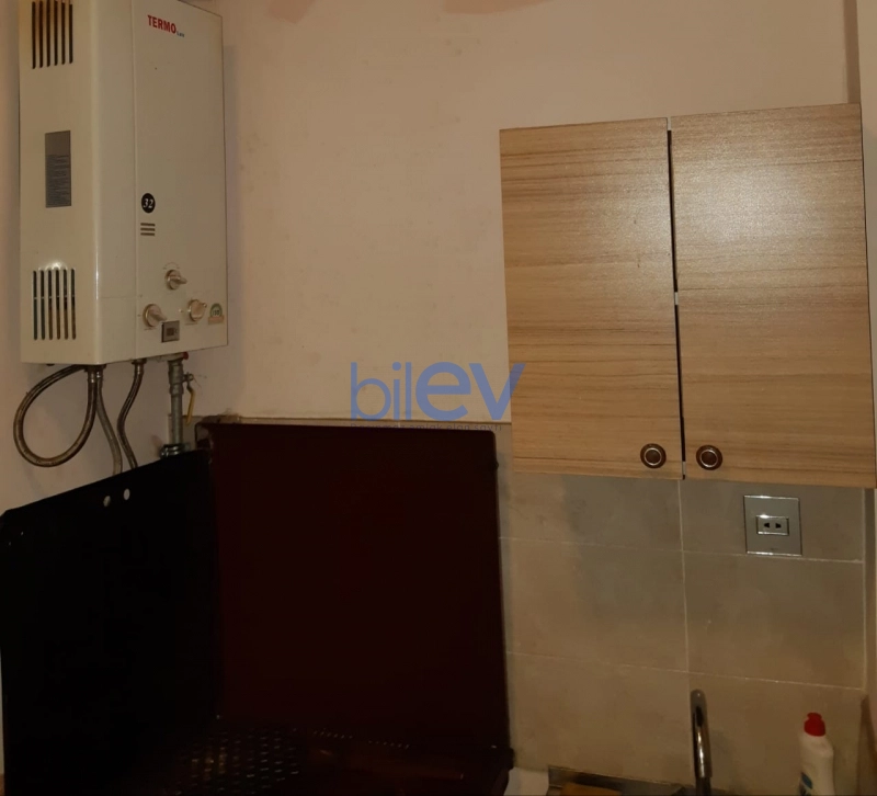Aylıq Kirayə 2 otaqlı Köhnə Tikili bina evi  45m², Bakı