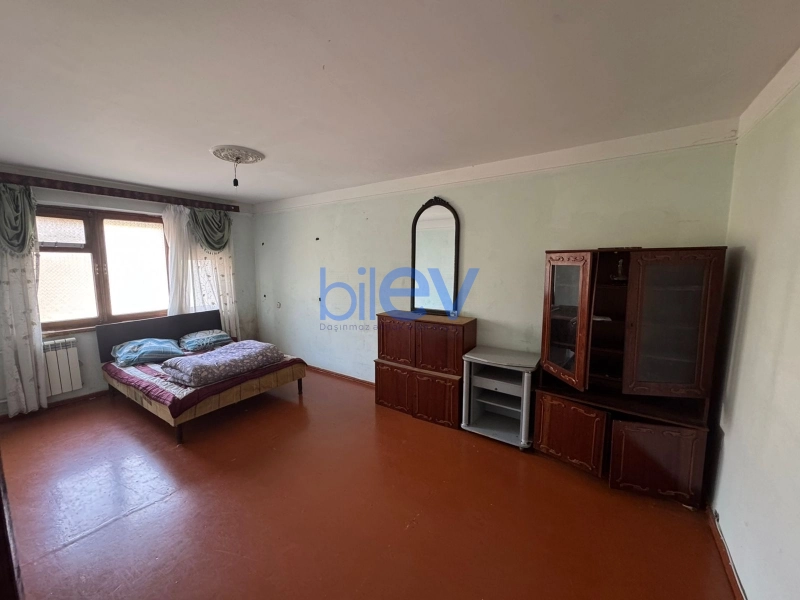 Satış 3 otaqlı Köhnə Tikili bina evi  63m², Bakı