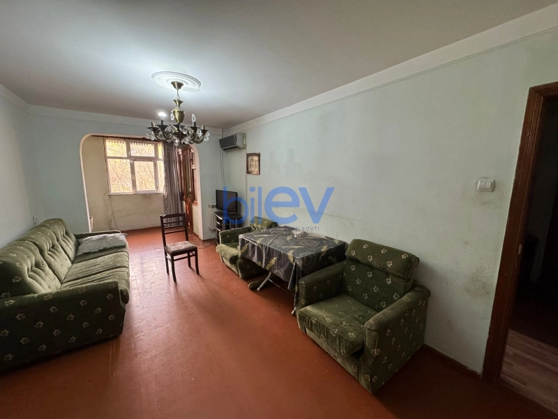 Satış 3 otaqlı Köhnə Tikili bina evi  63m², Bakı