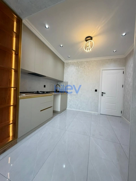 Satış 3 otaqlı Köhnə Tikili bina evi  65m², Bakı