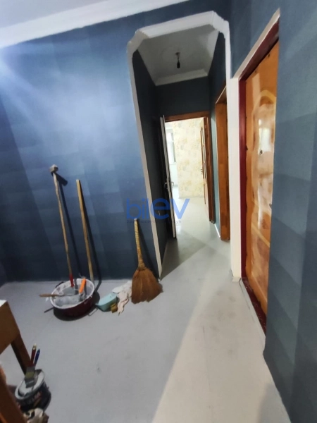 Aylıq Kirayə 2 otaqlı Köhnə Tikili bina evi  55m², Bakı