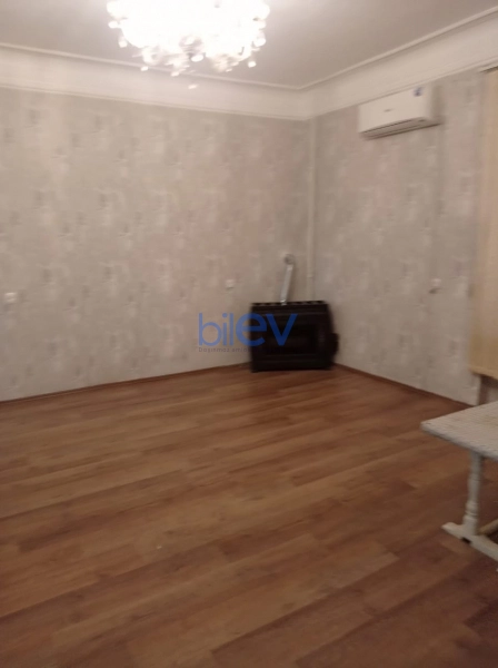 Aylıq Kirayə 2 otaqlı Köhnə Tikili bina evi  60m², Bakı