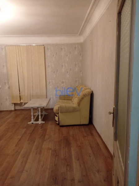 Aylıq Kirayə 2 otaqlı Köhnə Tikili bina evi  60m², Bakı