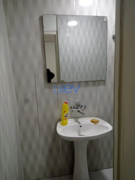 Aylıq Kirayə 2 otaqlı Köhnə Tikili bina evi  60m², Bakı