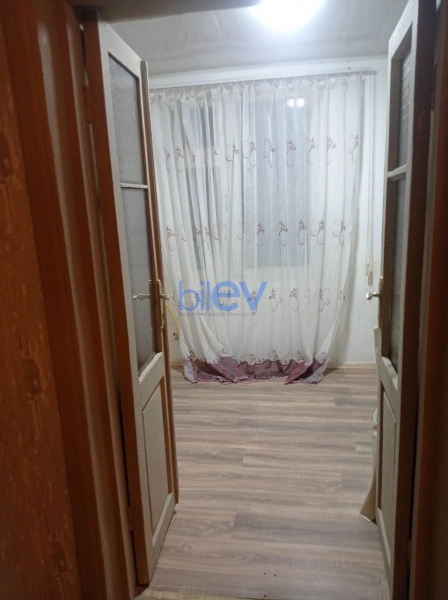 Aylıq Kirayə 2 otaqlı Köhnə Tikili bina evi  60m², Bakı