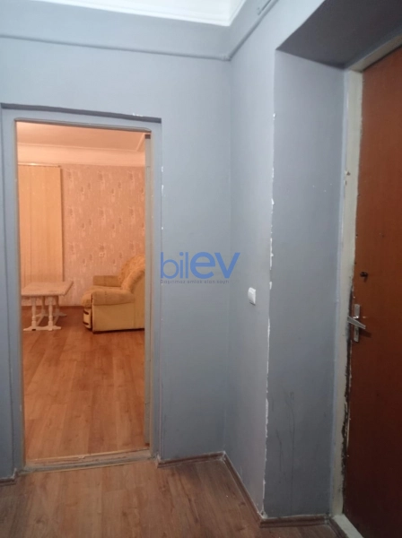 Aylıq Kirayə 2 otaqlı Köhnə Tikili bina evi  60m², Bakı