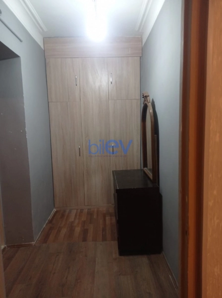 Aylıq Kirayə 2 otaqlı Köhnə Tikili bina evi  60m², Bakı