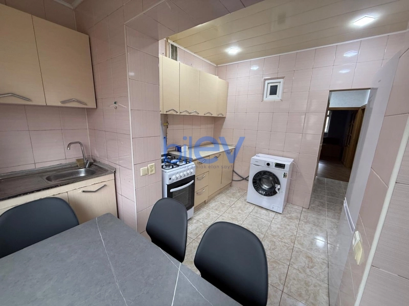 Aylıq Kirayə 3 otaqlı Köhnə Tikili bina evi  80m², Bakı