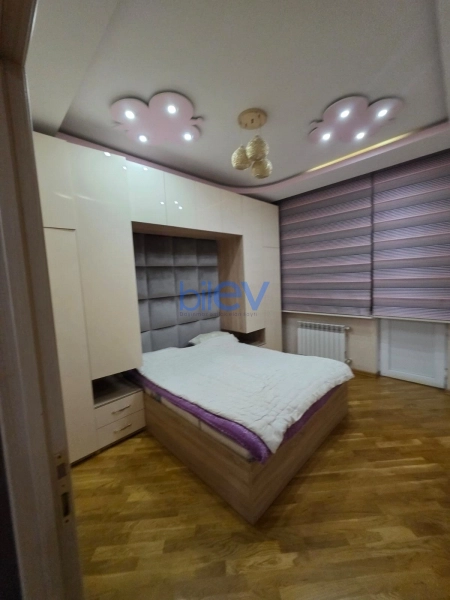 Aylıq Kirayə 3 otaqlı Yeni Tikili bina evi  100m², Bakı