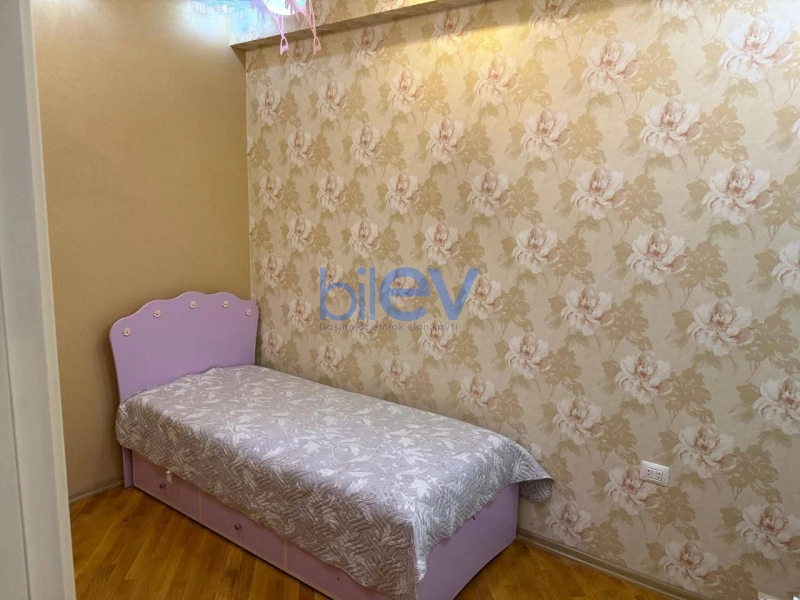 Aylıq Kirayə 4 otaqlı Yeni Tikili bina evi  110m², Bakı