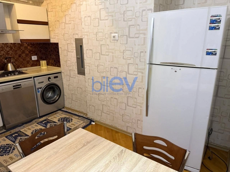 Aylıq Kirayə 4 otaqlı Yeni Tikili bina evi  110m², Bakı
