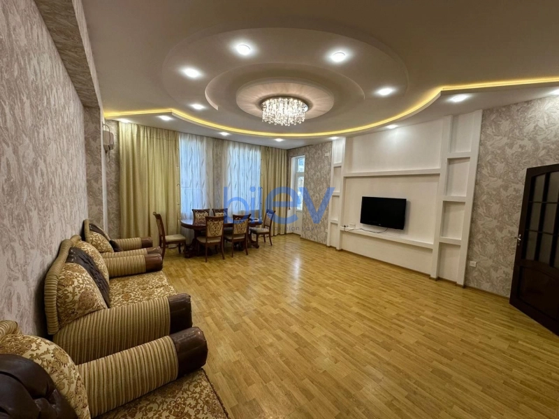 Aylıq Kirayə 2 otaqlı Yeni Tikili bina evi  110m², Bakı