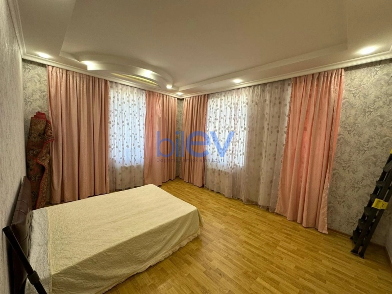 Aylıq Kirayə 2 otaqlı Yeni Tikili bina evi  110m², Bakı