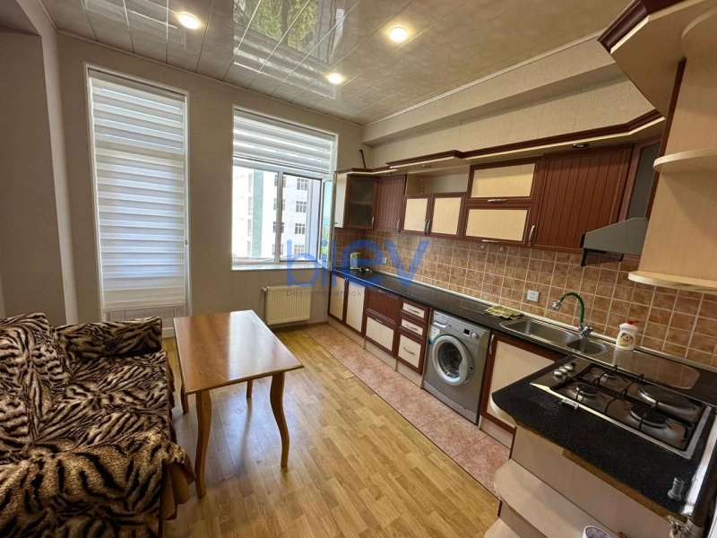 Aylıq Kirayə 2 otaqlı Yeni Tikili bina evi  110m², Bakı