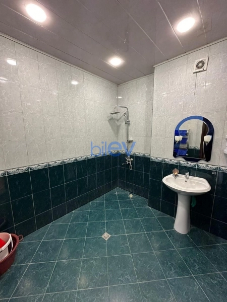 Aylıq Kirayə 2 otaqlı Yeni Tikili bina evi  110m², Bakı