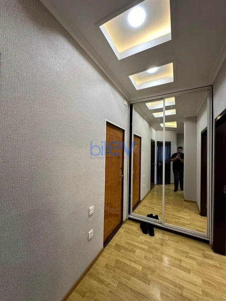 Aylıq Kirayə 2 otaqlı Yeni Tikili bina evi  110m², Bakı