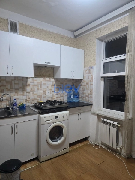 Aylıq Kirayə 1 otaqlı Köhnə Tikili bina evi  40m², Bakı